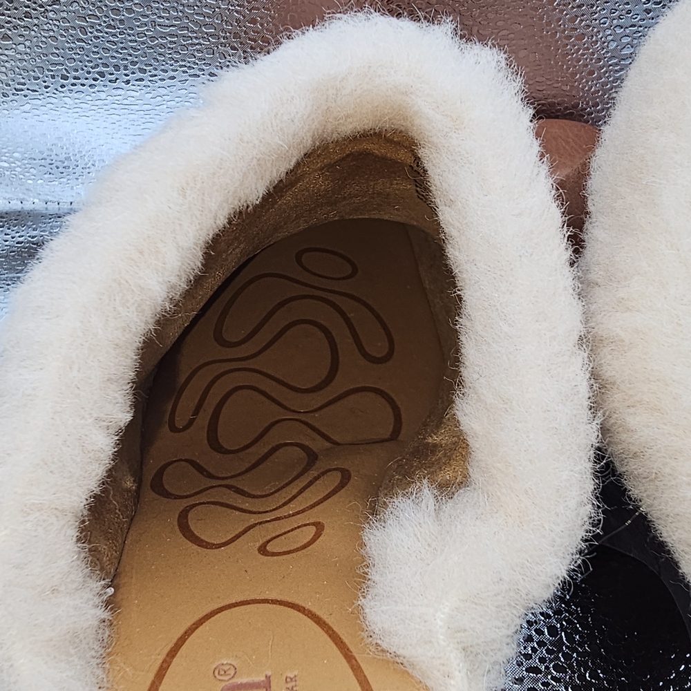 Born Shearling Lined Leather Mule Clogs Cognac Tan Size 9 - Picture 7 of 8